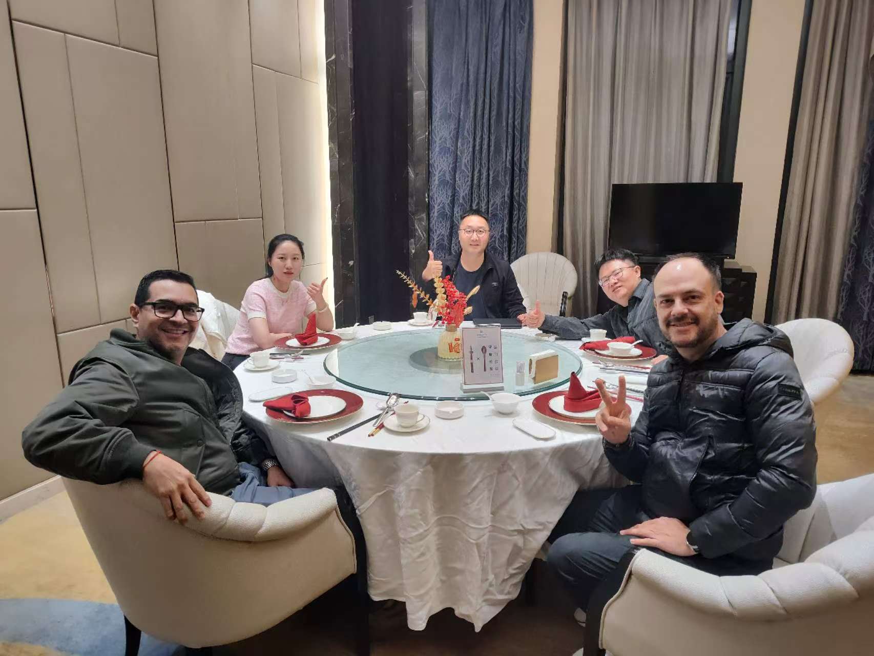 Mexican Delegation Visits Junda wax in Shenyang, Seals 100-Ton Paraffin Wax Partnership