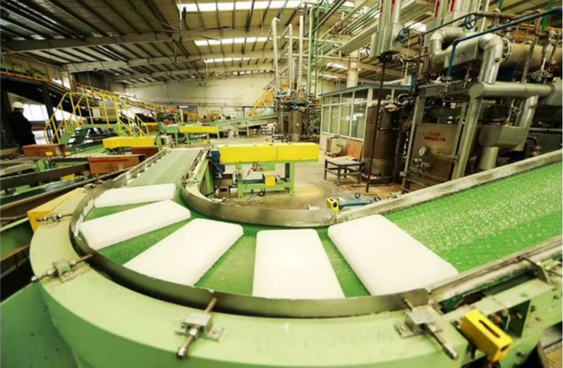 Fully refined paraffin wax