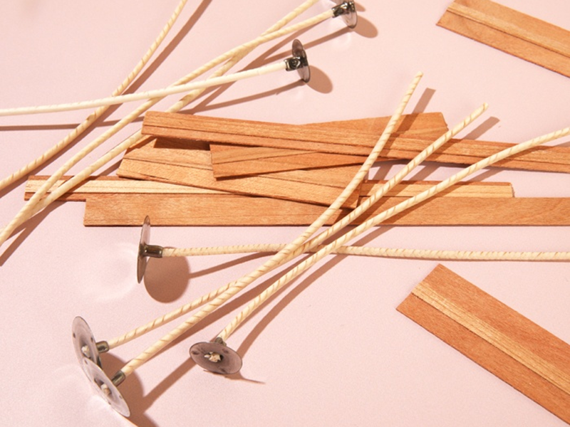 Come scegliere la giusta combinazione di cera di paraffina e stoppino per diversi tipi di candele?