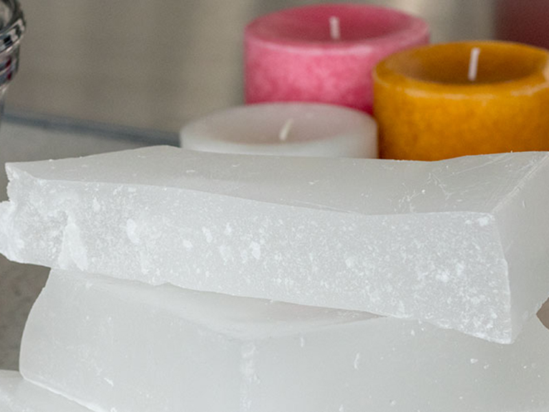 Come giudicare la cera di paraffina in base alla sua capacità di sformatura?