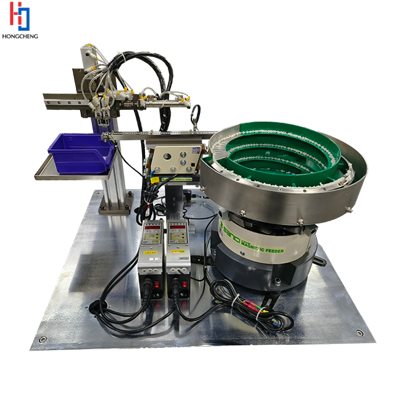 Vibrating feeder bowls for connector