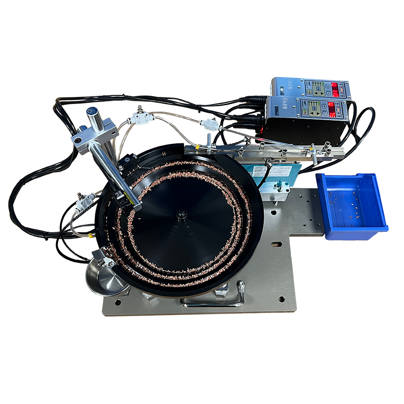 Comment l'alimentation vibratoire de précision optimise l'assemblage des circuits imprimés