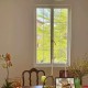 Cremefarbene französische Flügelfenster
