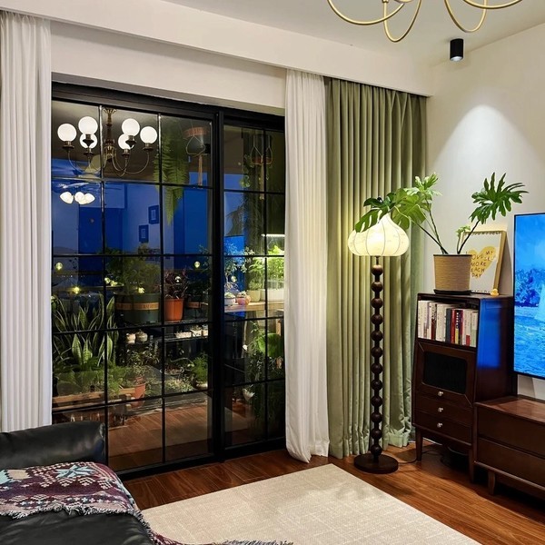 Cafe french windows​