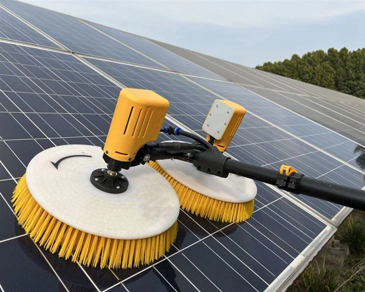Solar Panel Cleaning Dual Brush