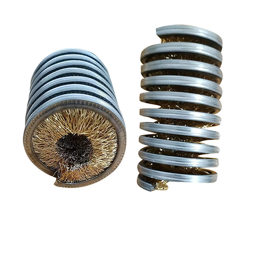 Internal spiral coil brush Internal spiral coil brush