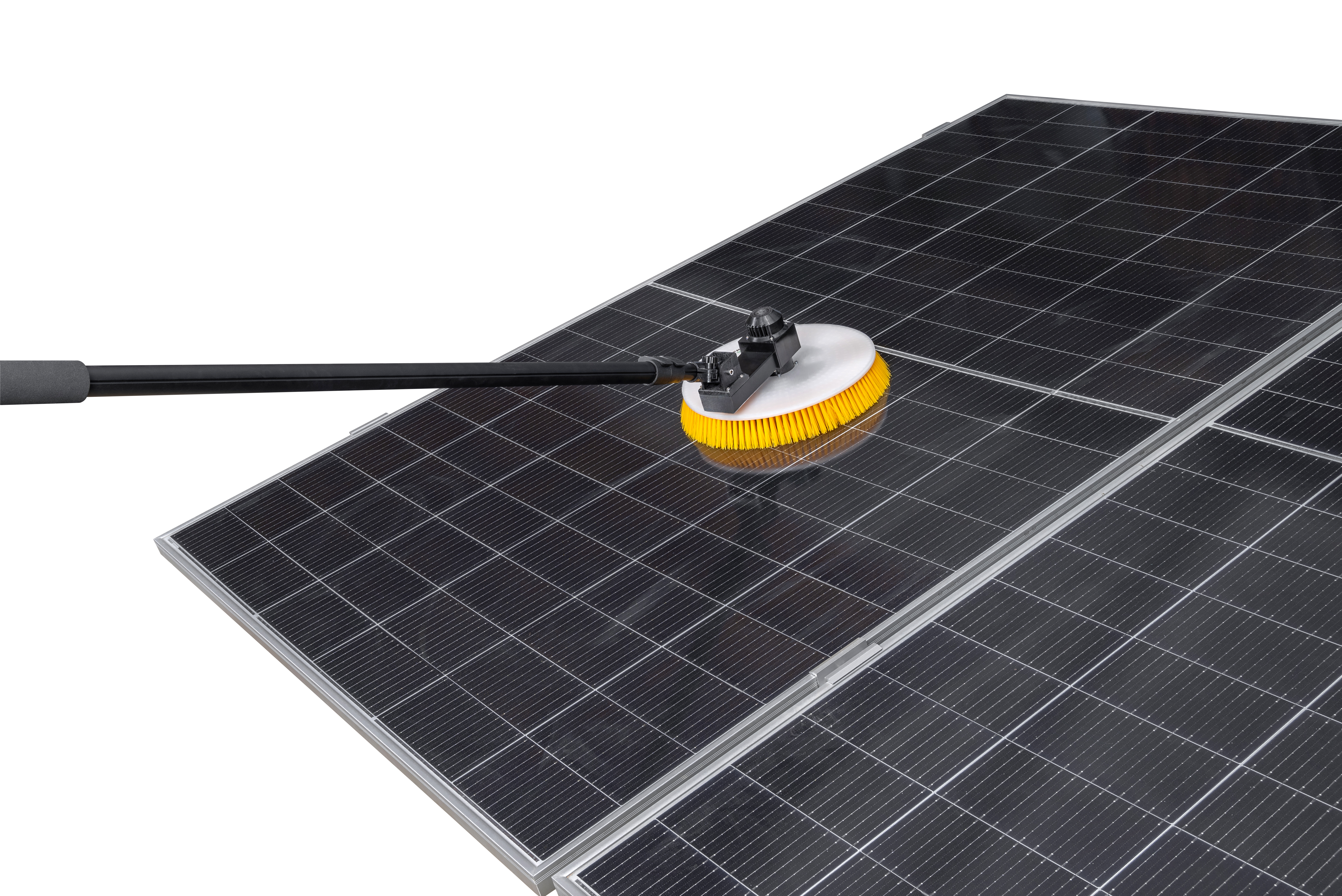 cleaning solar panels cleaning solar panels