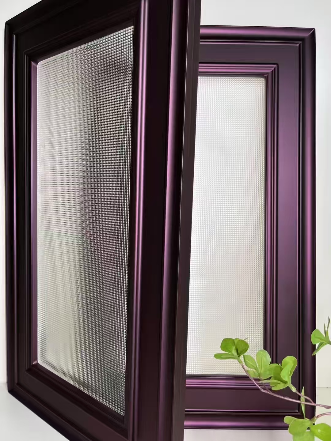 Lacquered And Solid Wood Cabinet Doors For Modern Homes