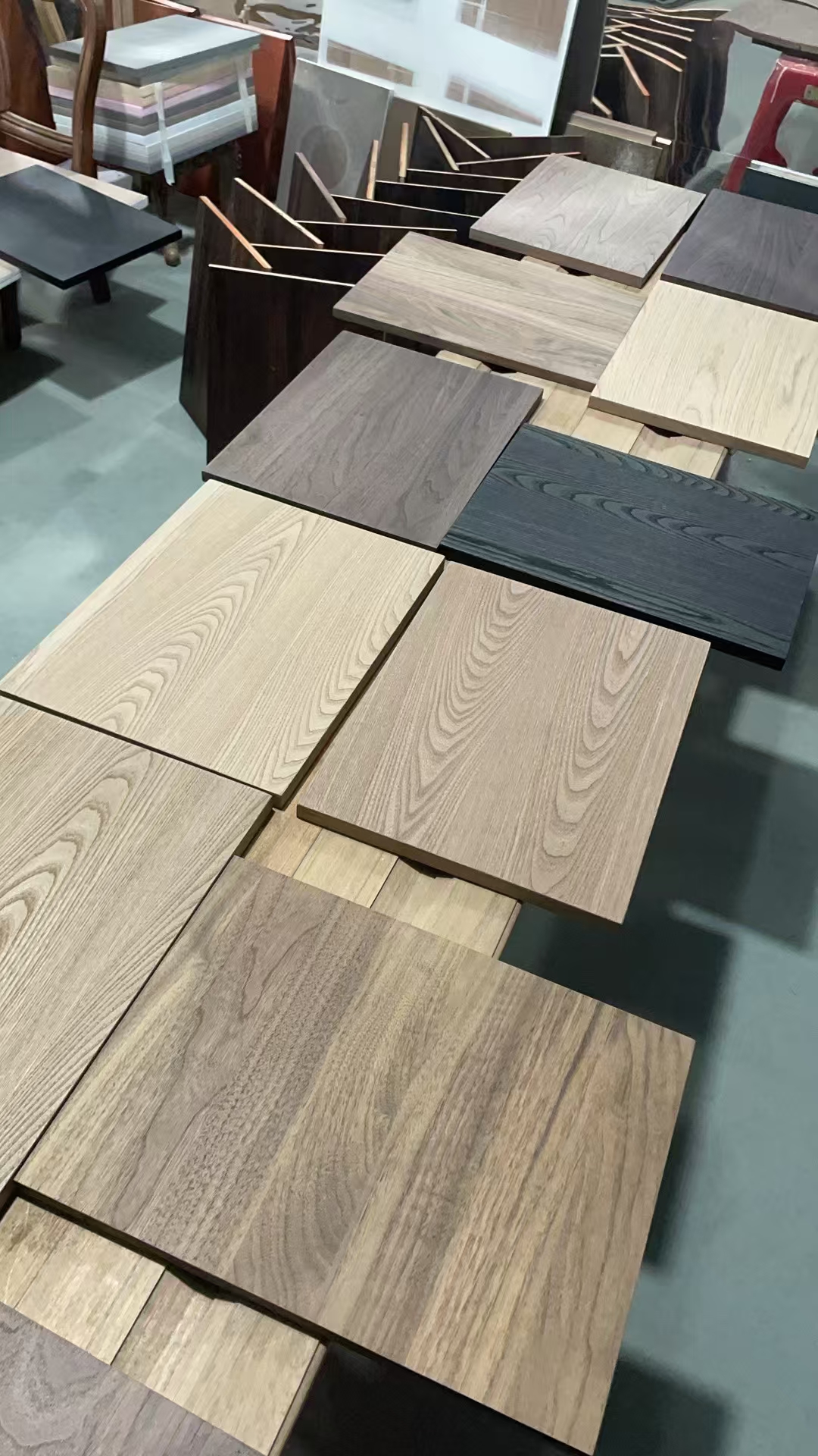 Solid Wood And Lacquered Cabinet Doors With Metal Frames
