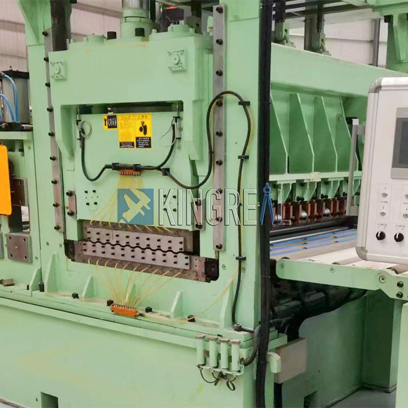 high speed cut to length machine