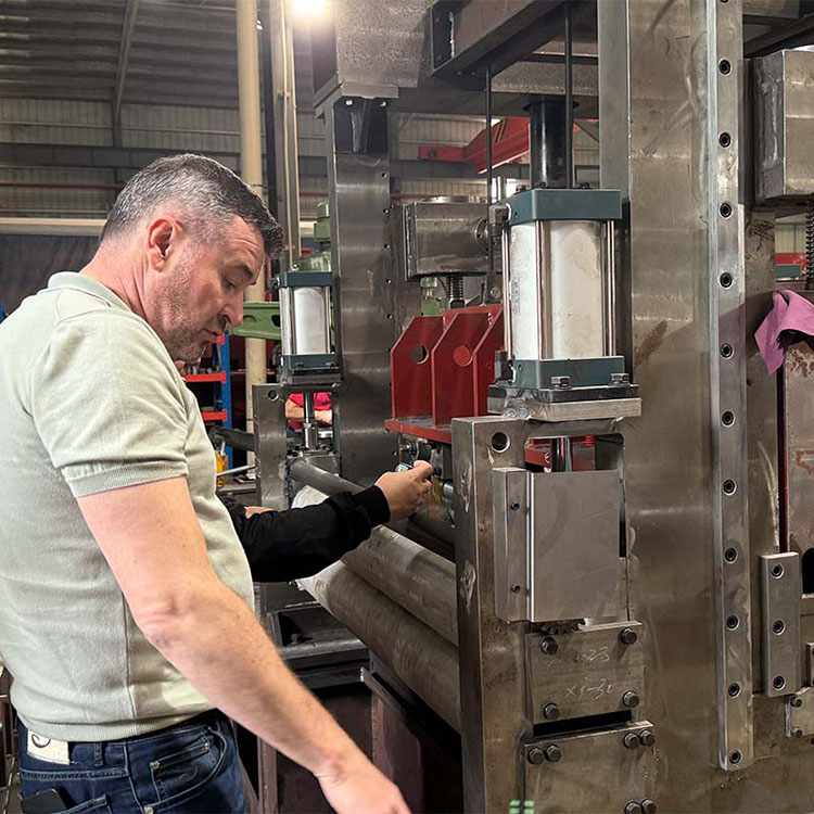 steel slitting machine