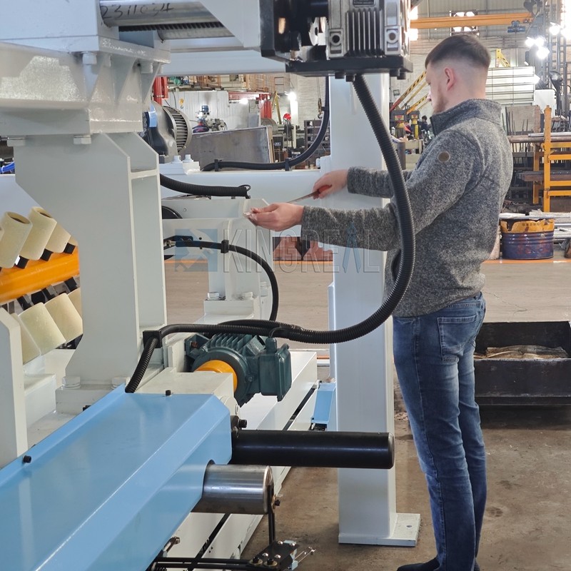 metal cut to length machine