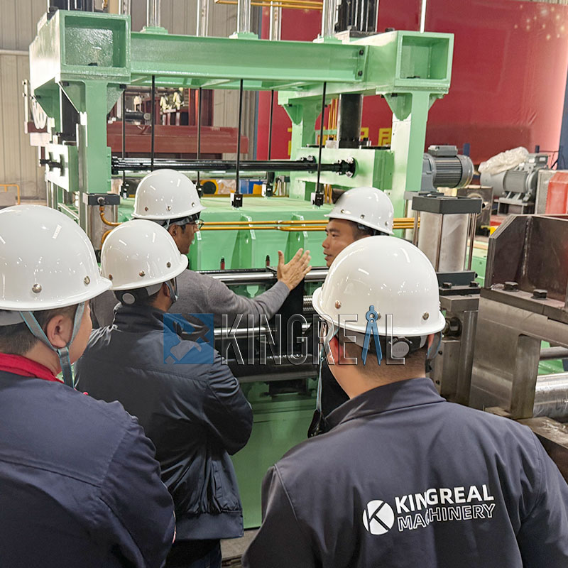 metal cut to length line