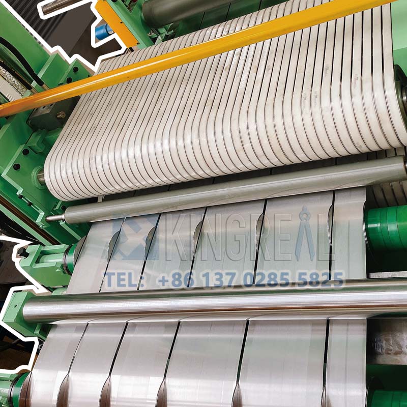 Máquina cortadora de bobinas de tensión de correa