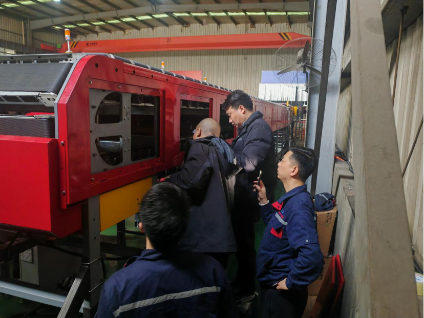 rail-hugging high-speed maintenance-free linear sorter
