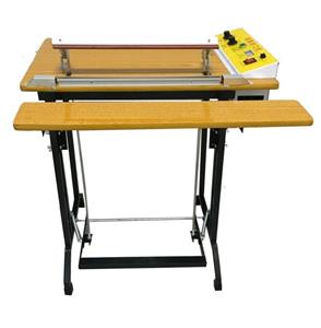 Pedal sealing machine