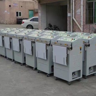 External pumping vacuum packaging machine