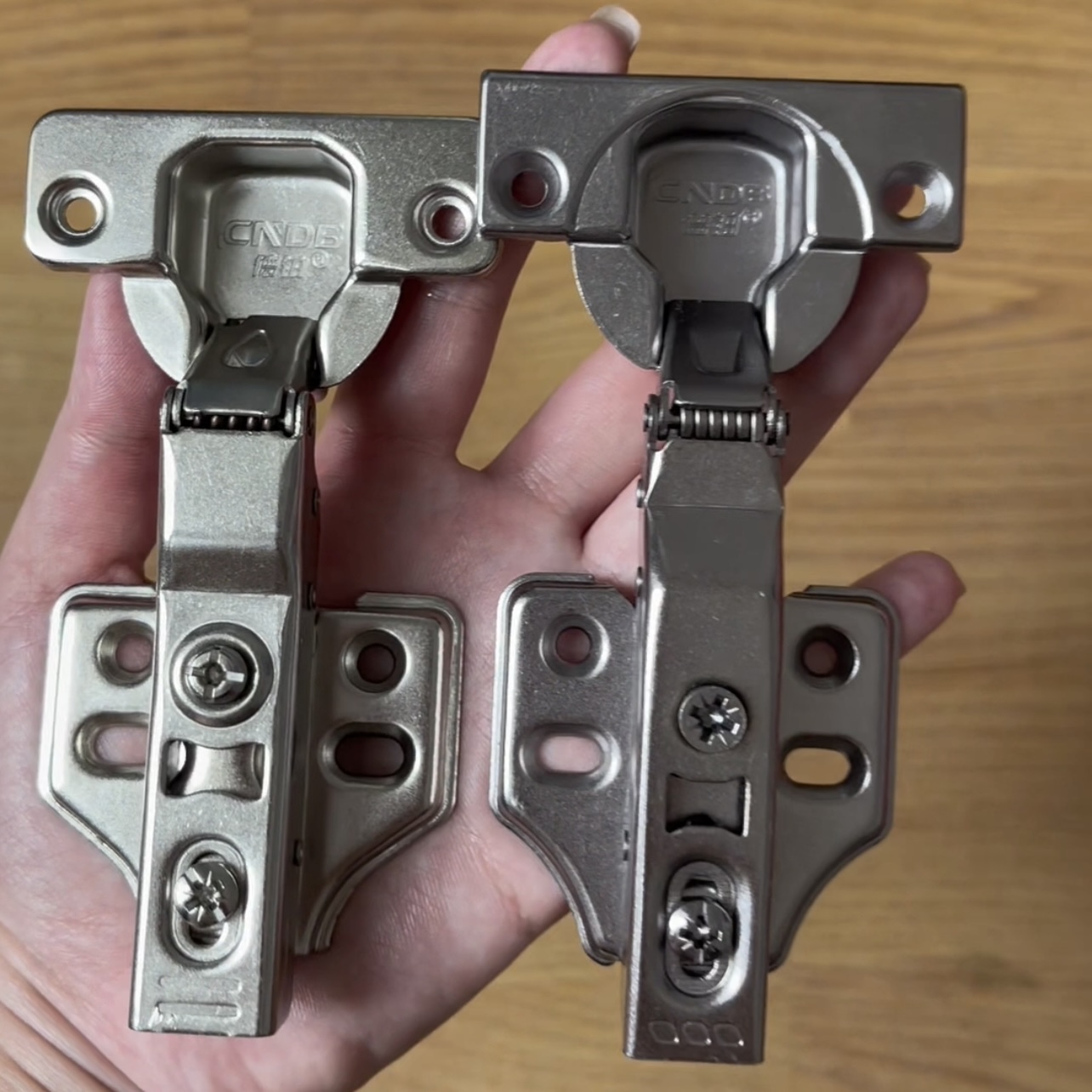Waterproof and rust-proof hinges