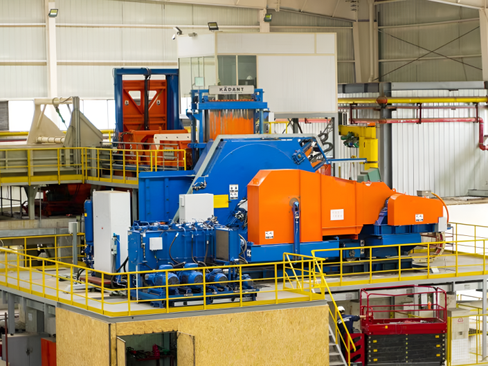 Hubei Huashengxin Manufacturing Board Leads the Industry to New Heights