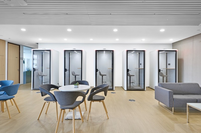Single Person Soundproof Booth | Office Phone Pod