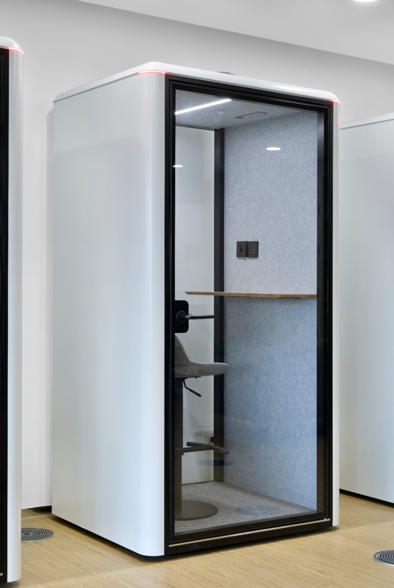 Single Person Soundproof Booth | Office Phone Pod