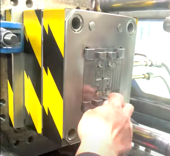 Nylon parts injection mold