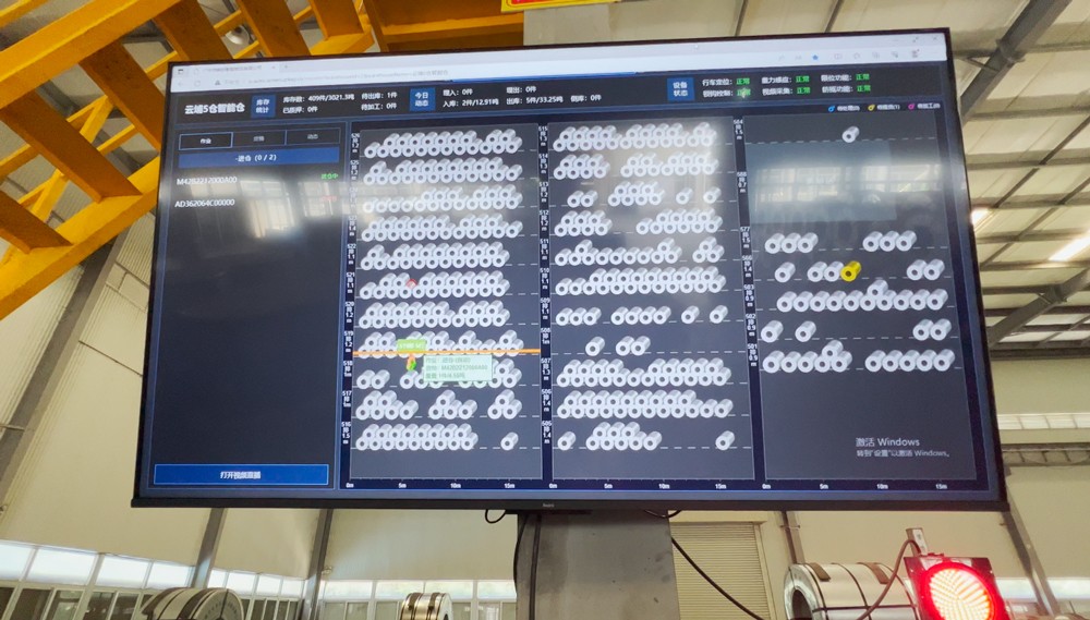 Automatic cranes in steel mills
