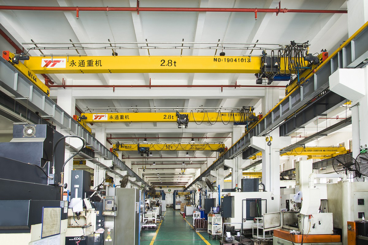Single-Girder EOT Cranes