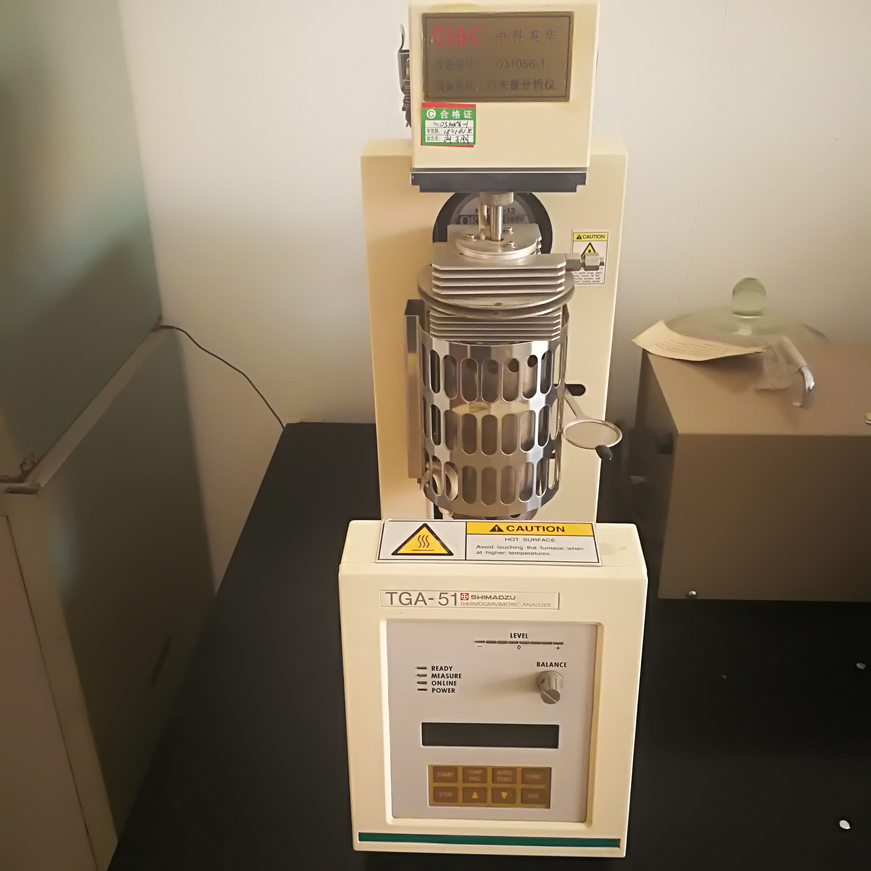 heat-shrinkable feedthroughs