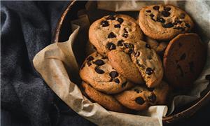 What are the important roles of baking machinery in the baking process?