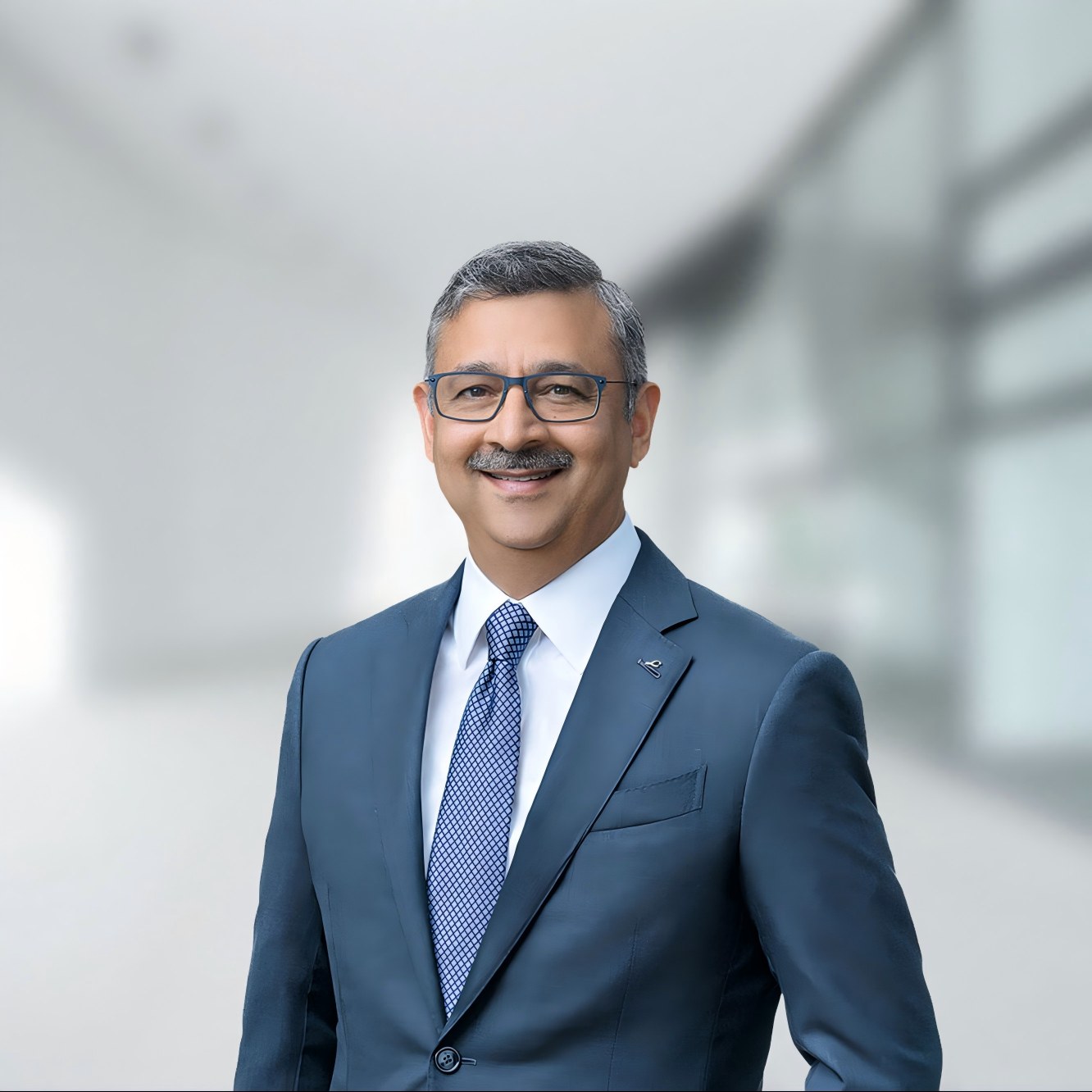 Линде объявляет о смене руководства: Санджив Ламба берёт на себя дополнительную роль председателя совета директоров