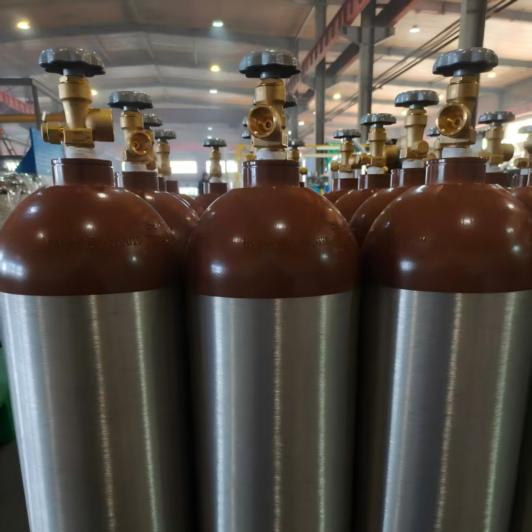 Why Choose Aluminum Alloy Gas Cylinders for Helium?