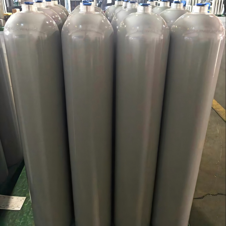 Спрос на мировом рынке стремительно растет, и ускоренными темпами запускается в производство последняя партия промышленных газовых баллонов из алюминиевого сплава НЕТЦ.