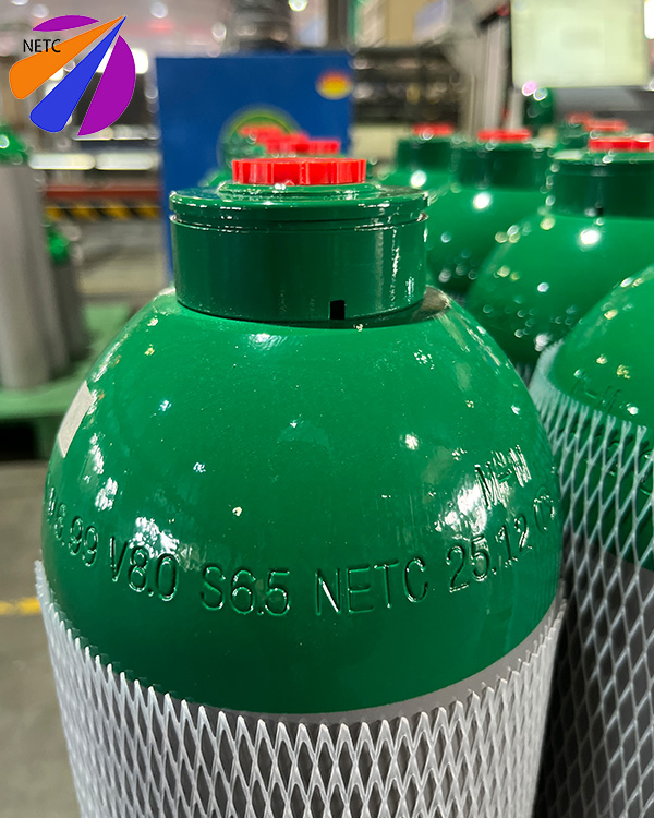 Переносные медицинские баллоны объемом 8 л из алюминия