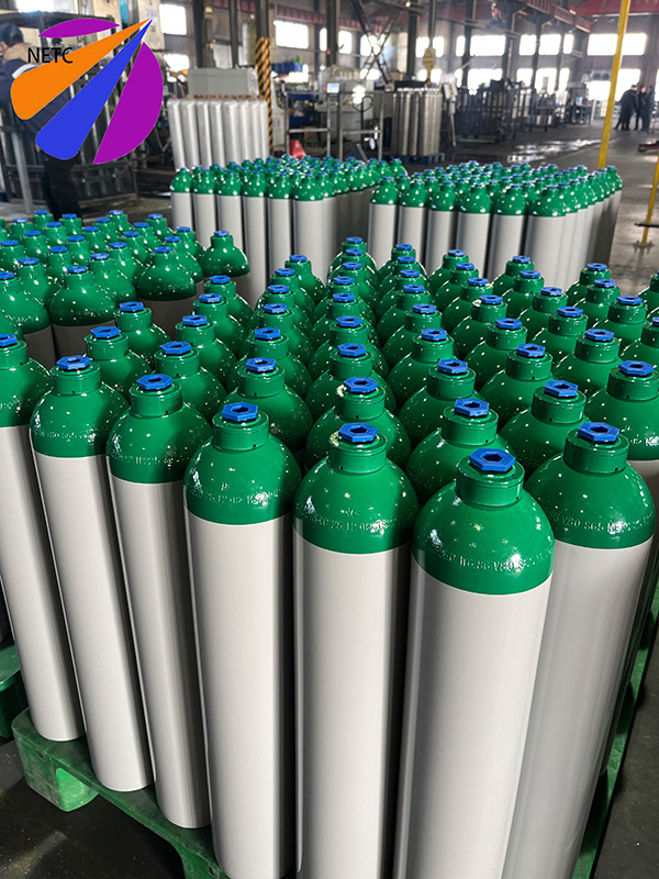 Медицинский алюминиевый кислородный баллон NETC 8 л, 150 бар