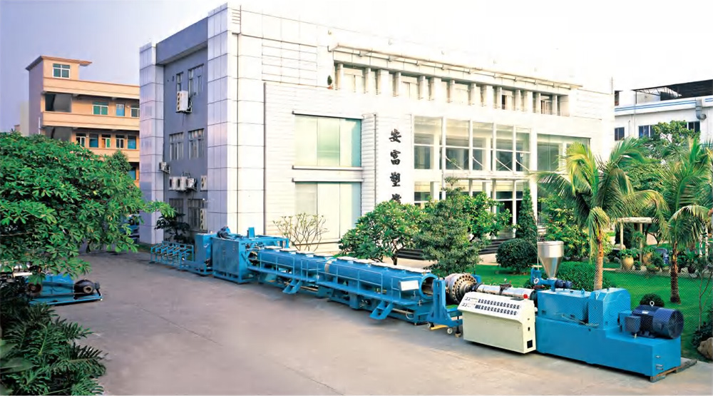 PVC pipe machine