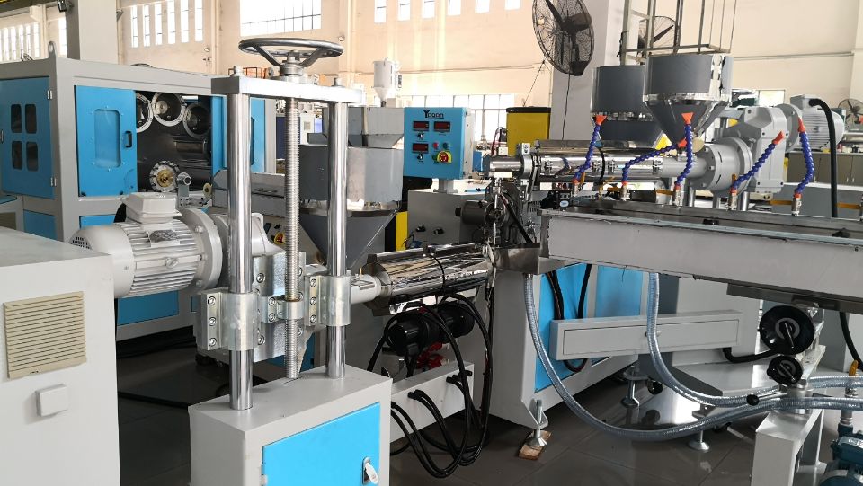 PVC braided reinforced pipe extrusion equipment