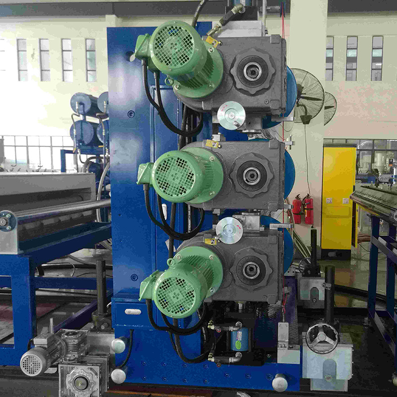 PVC Conical Twin-screw Comugated Sheet Extrusion Machine