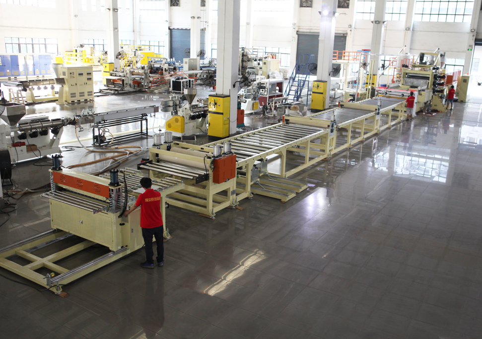 ABS thick sheet extrusion equipment