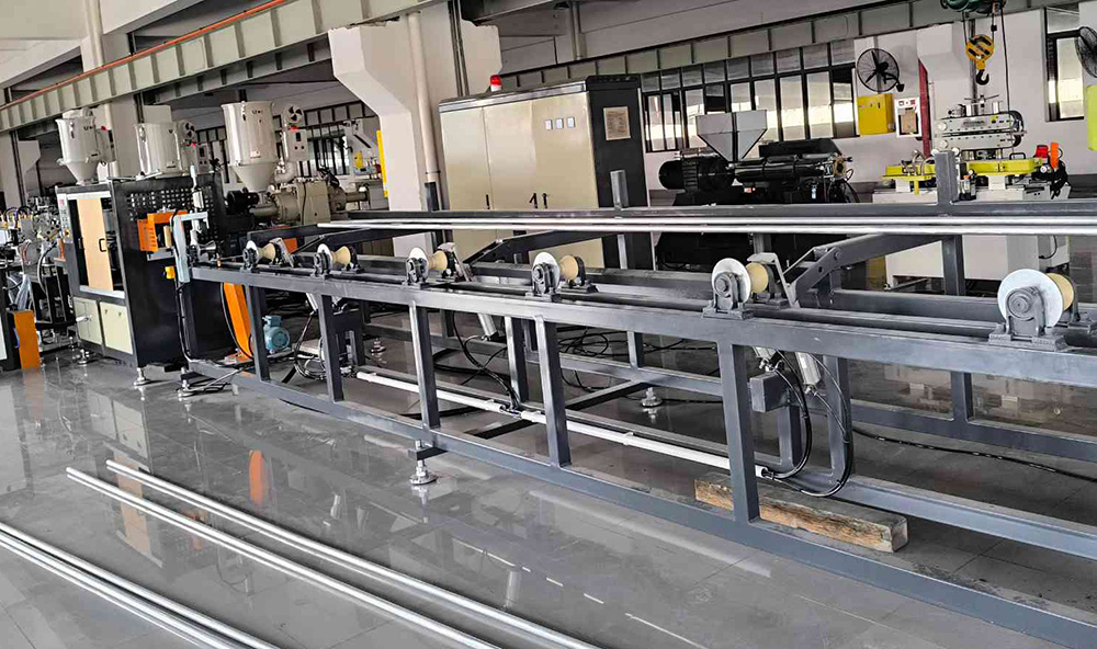 Steel pipe plastic coating lines