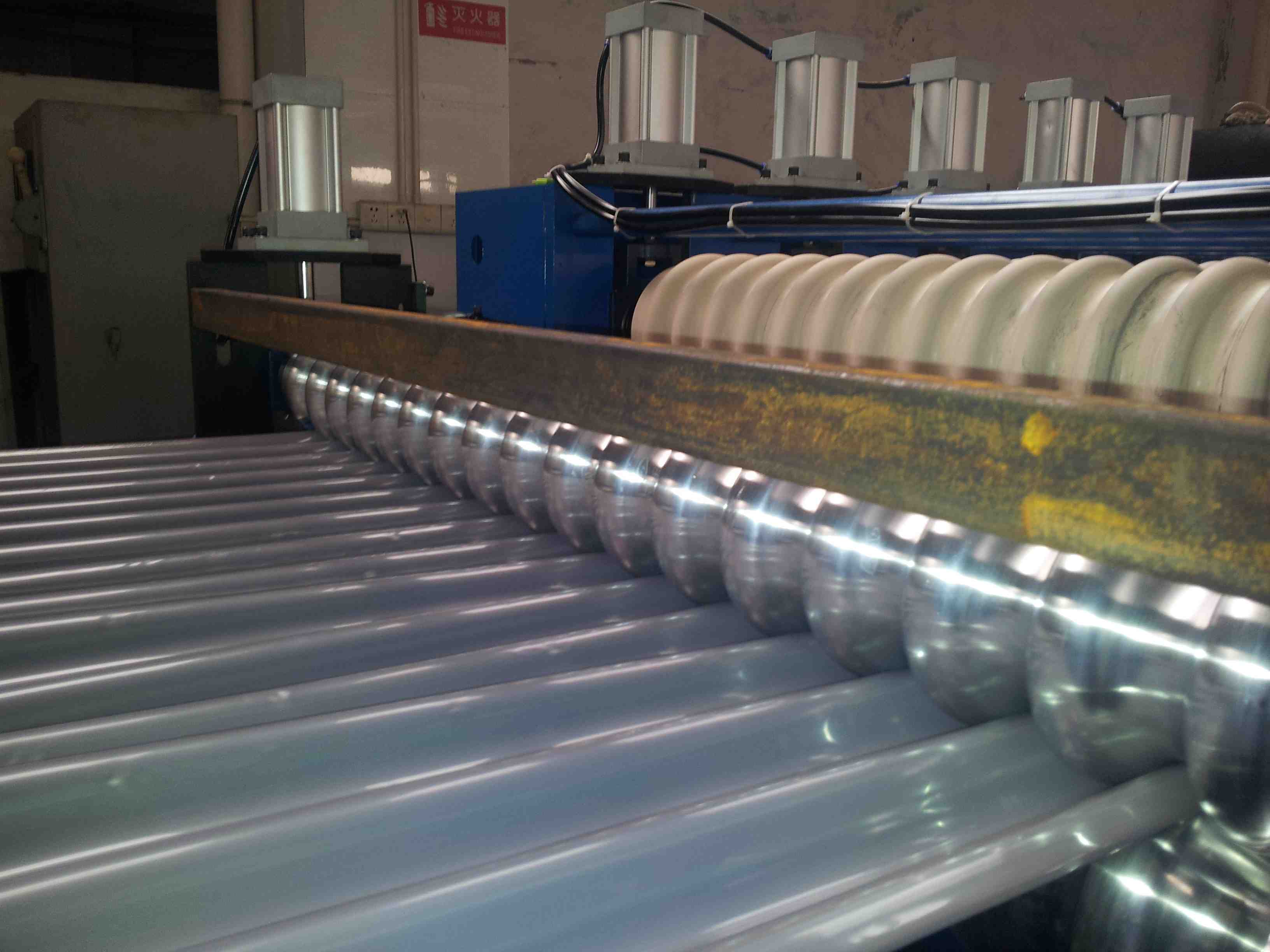 3 layer PP corruaged roof tile sheet machine