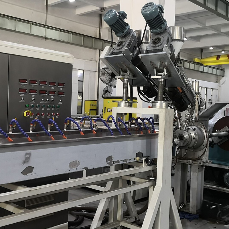 Steel spring reinforced PVC hose extrusion machine