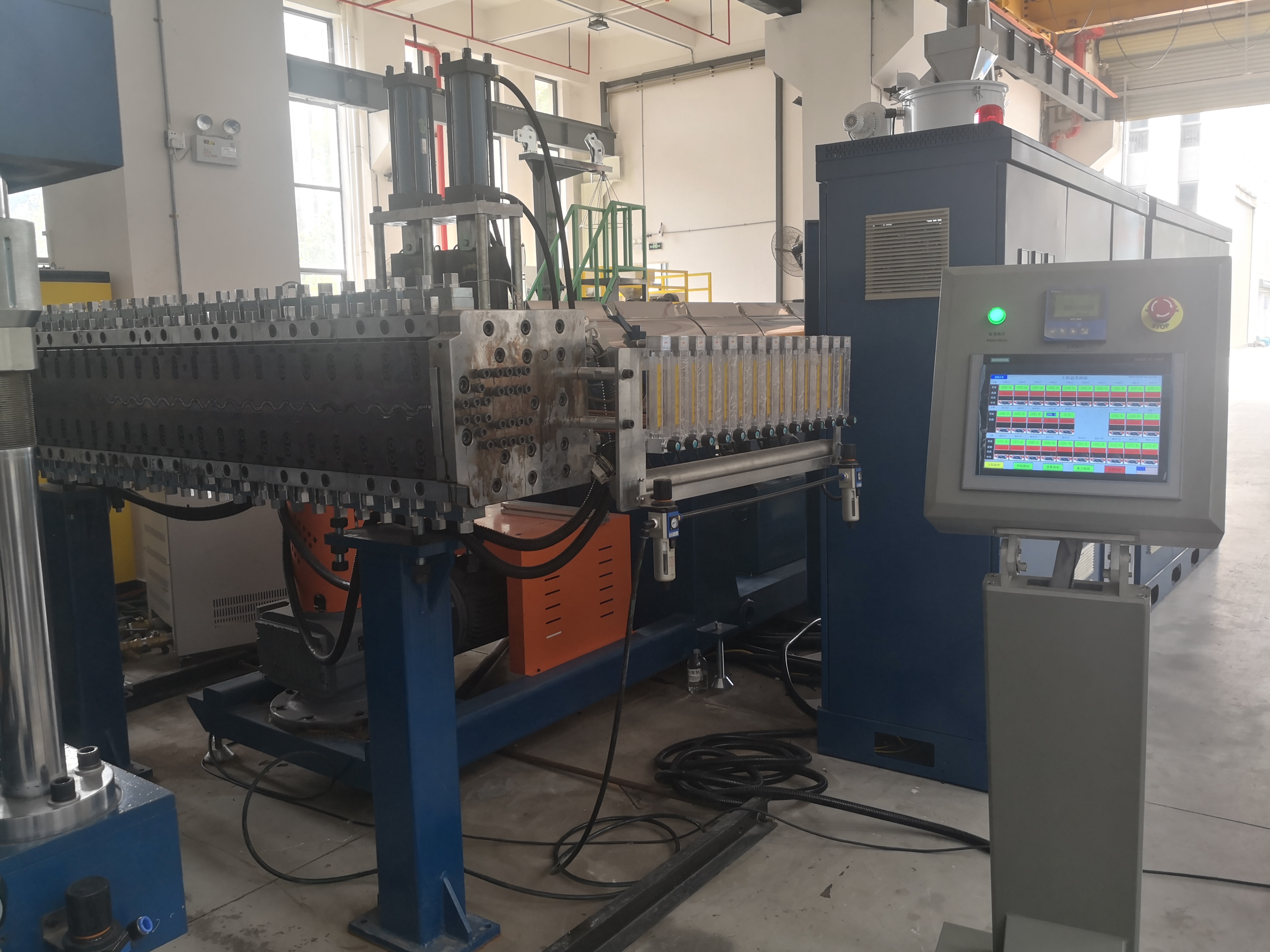 HDPE Hollow Wave Roof Tile Sheet Machine