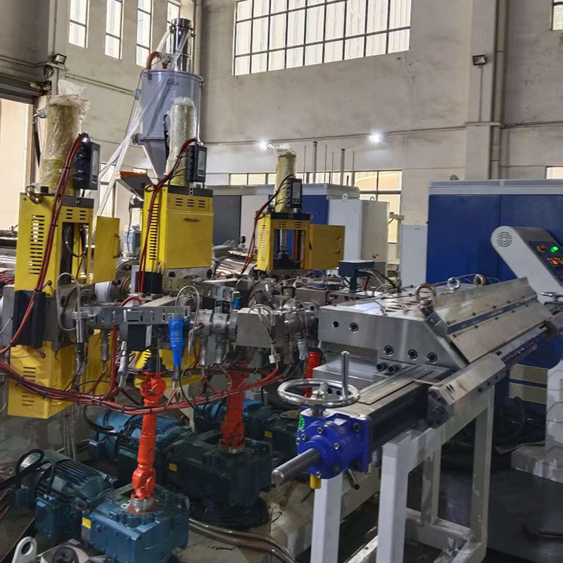 Multi-layer Co-extrusion Sheet Machine For PC Luggage Case