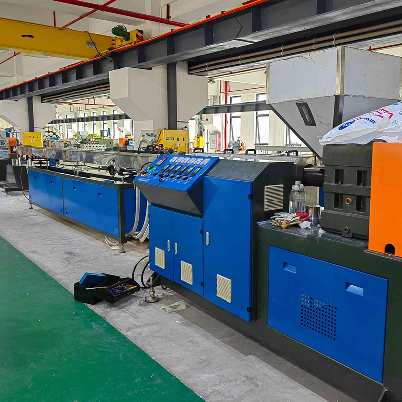 PP spray dip pipe extrusion machine