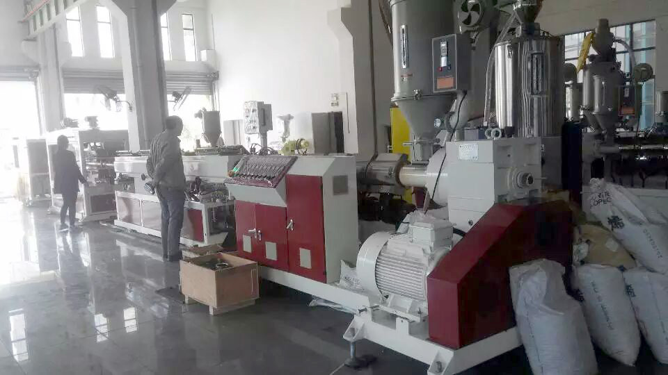 PC transparent pipe Machine