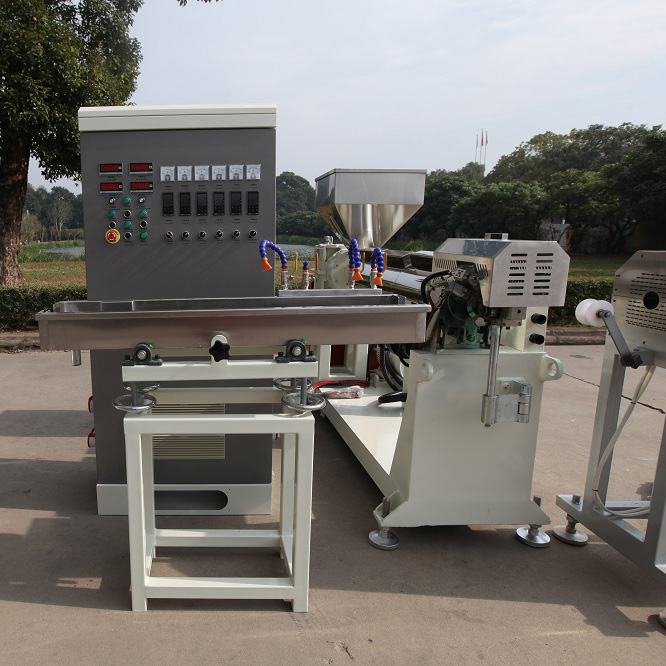 Spiral TPU hose with electrical wire extrusion line