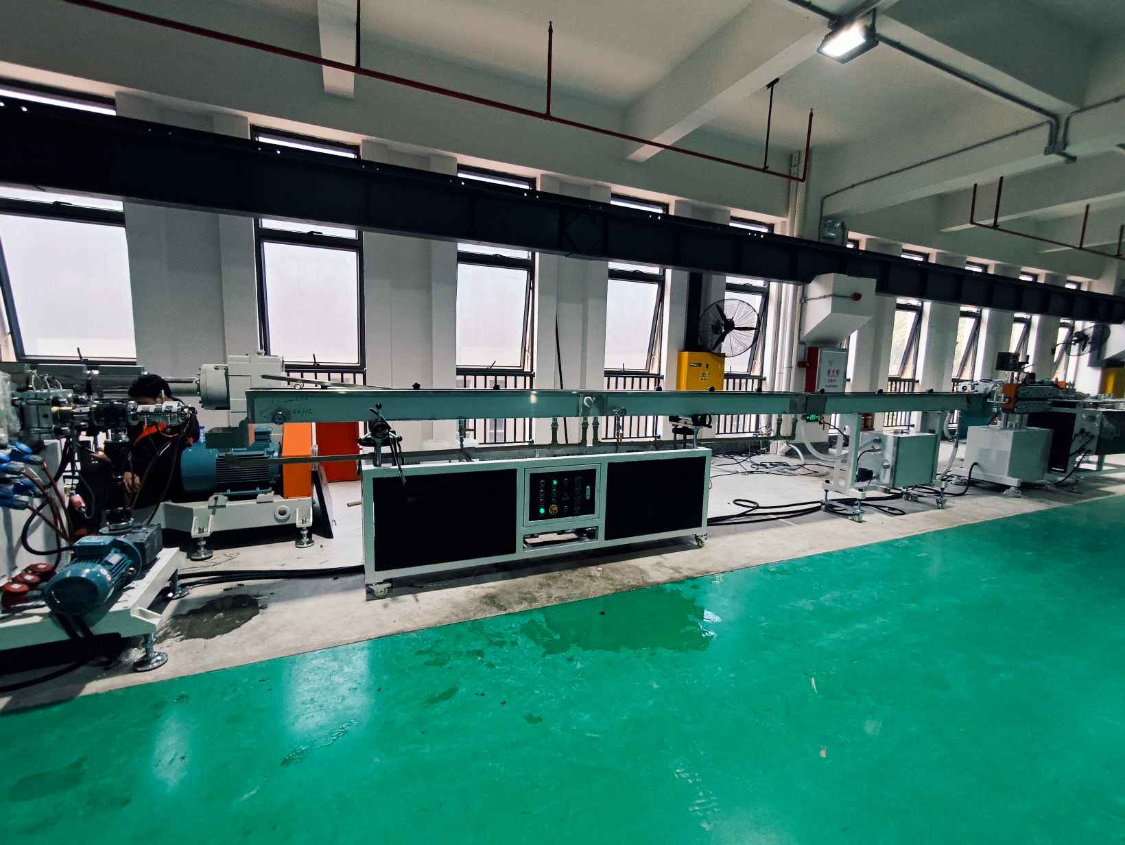 ACYLIC OPTICAL CABLE extruder