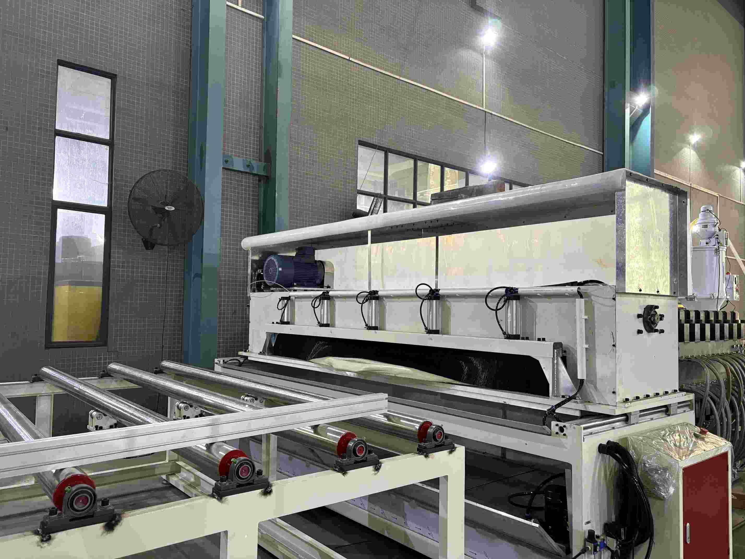 Customized Plastic Solid board extrusion line
