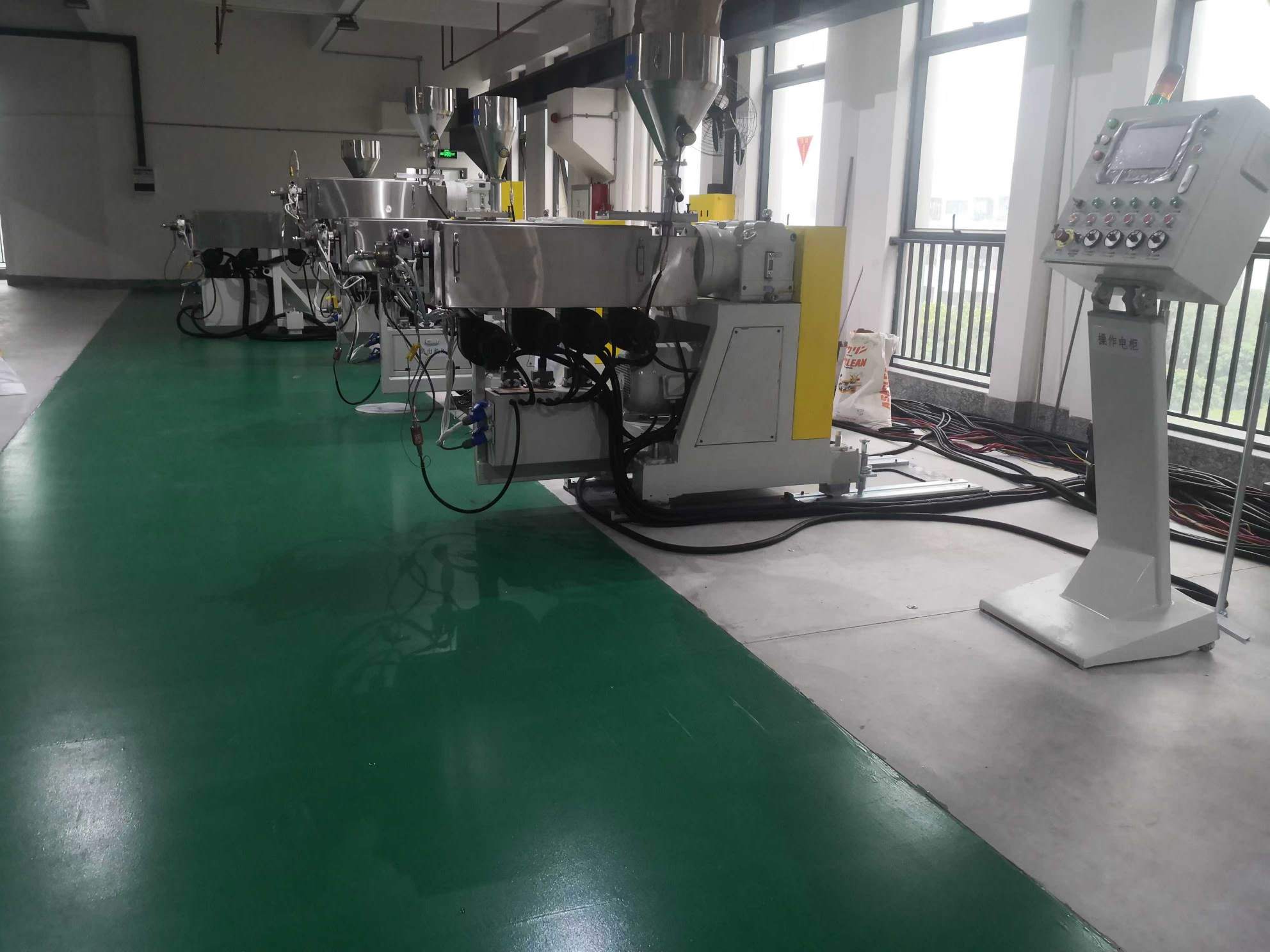 Japanese Style Co-Extruder